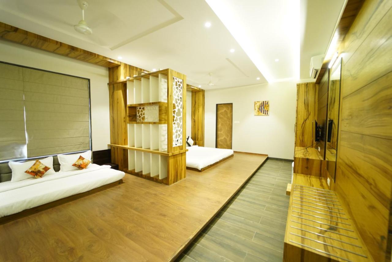 Hotel The Royal Inn Baramati Luaran gambar